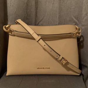Michael Kors Portia Large Saffiano Shoulder Bag